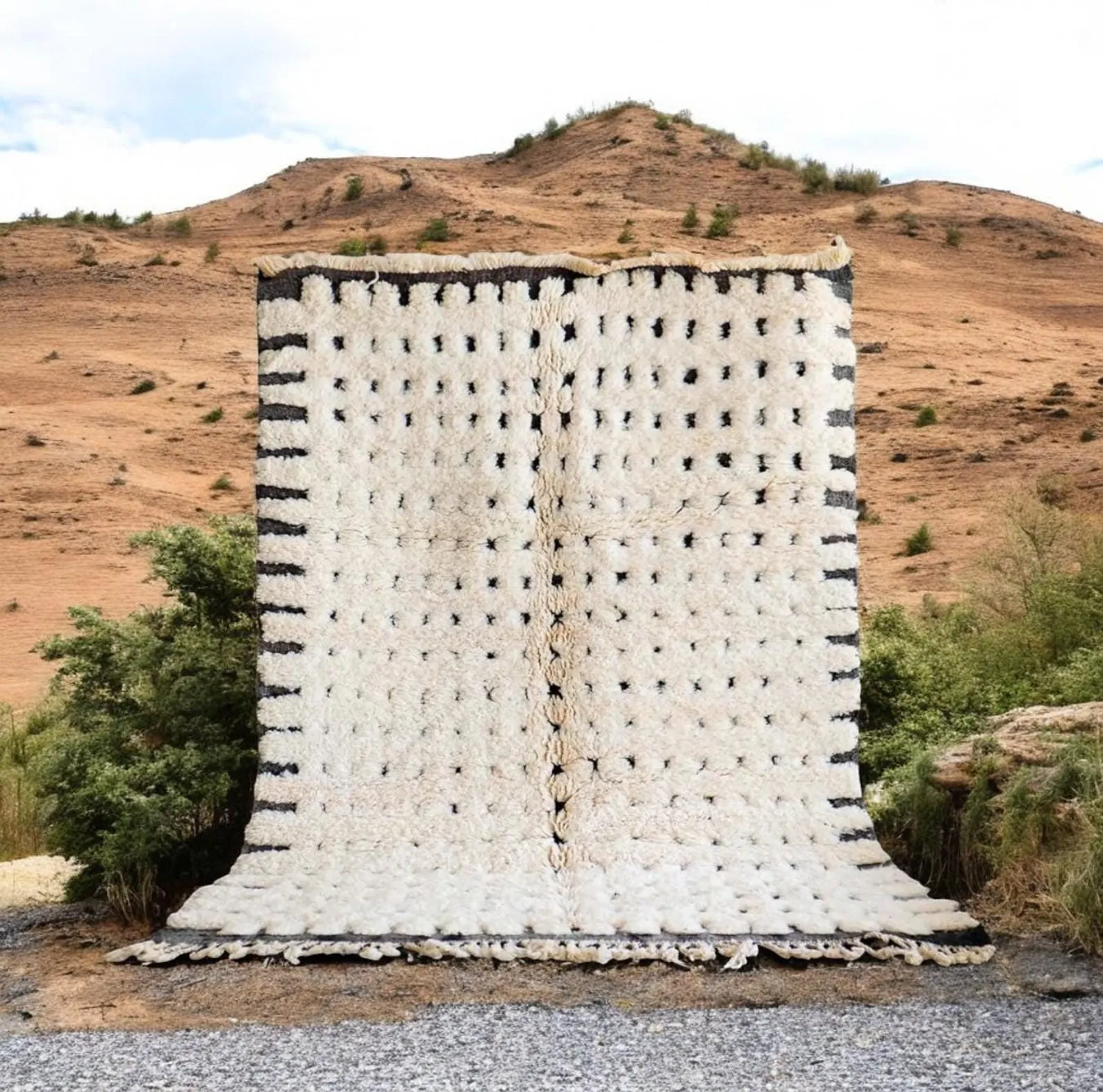 area rugs for living room, moroccan rug (4x4 feet)